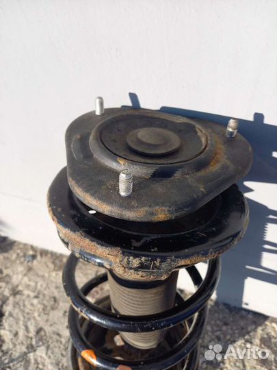 Стойка передняя в сборе Toyota Corolla 1992-2007