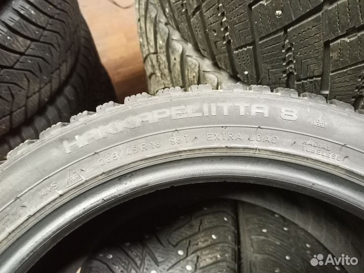 Nokian Tyres Hakkapeliitta 8 235/45 R18