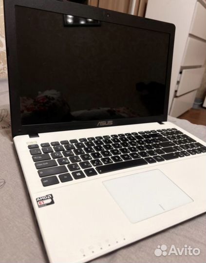 Ноутбук asus