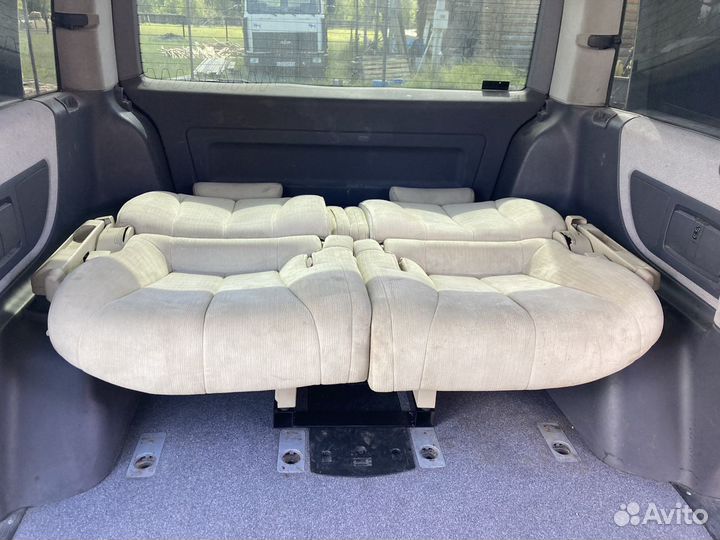 Раскладной задний диван для микроавтобуса Вито