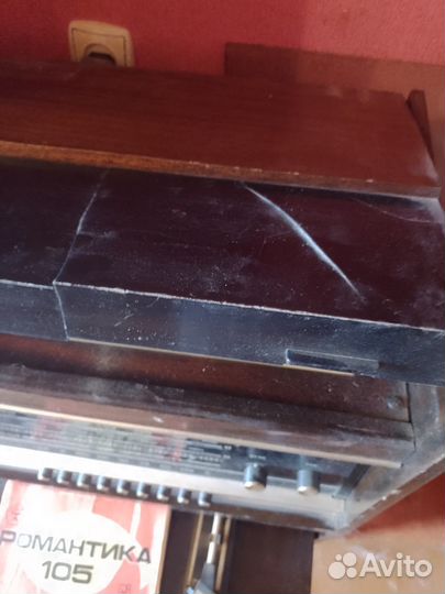 Магнитофон приемник проигрыватель 3 в 1