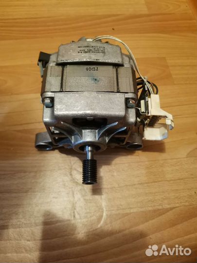 Двигататель стиральной машины electrolux