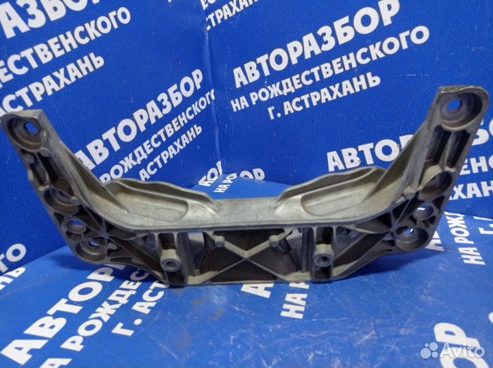 Кронштейн АКПП Bmw E60 седан N52B25 2007