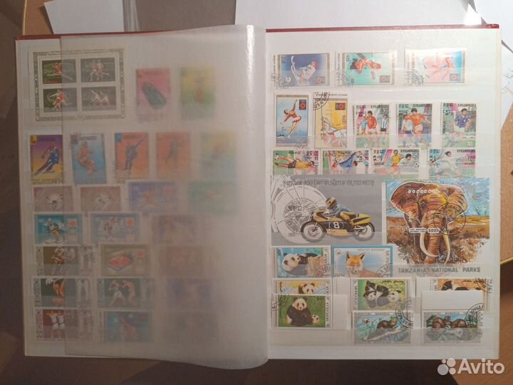 Альбом с почтовыми марками