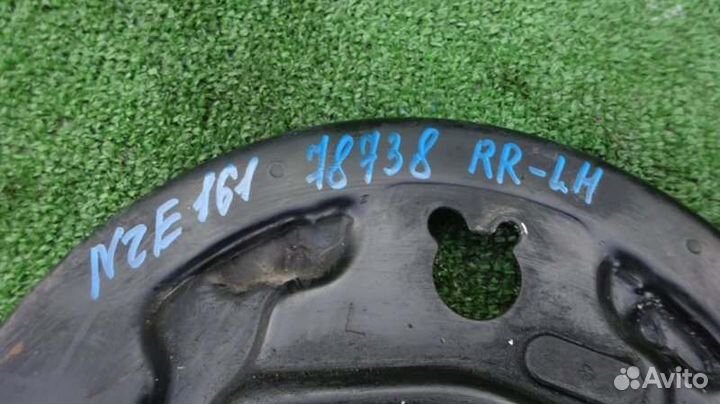 Щиток тормозного механизма задний левый Toyota