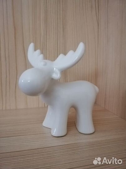 Статуэтка фарфор