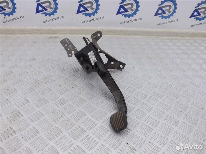 Педаль сцепления Ford Focus 2 2.0 aoda 145Л.С