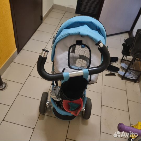 Детский велосипед с родительской ручкой