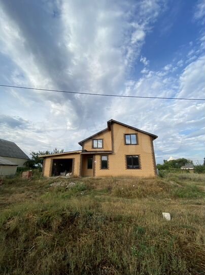 Дом 190 м² на участке 15 сот.