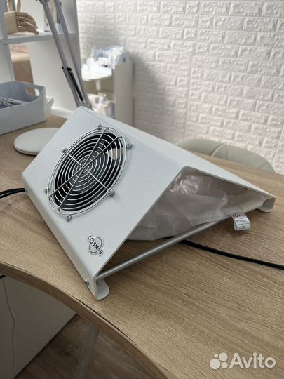 Маникюрный пылесос cosmos