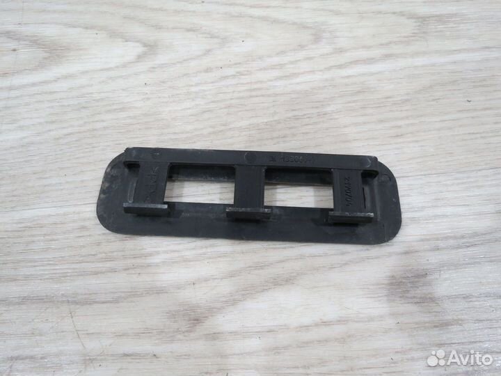 Накладка декоративная Opel Astra J