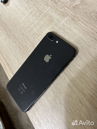 Телефон iPhone 8 plus на icloud