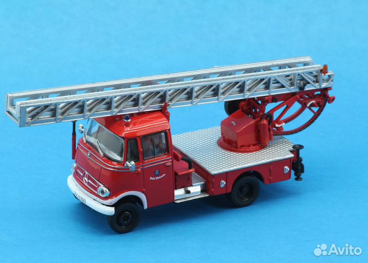 Mercedes Benz L1519 IXO 1/72