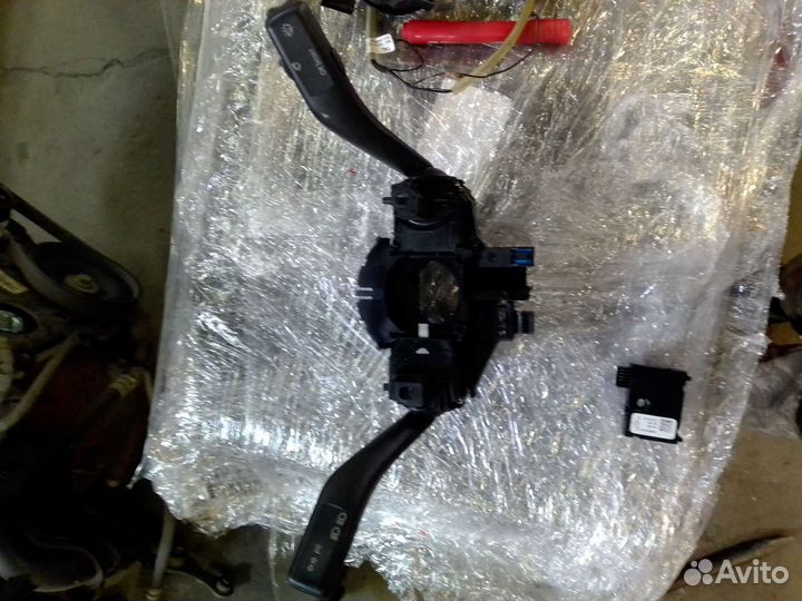 Подрулевой переключатель Фольксваген Джетта 5 седа