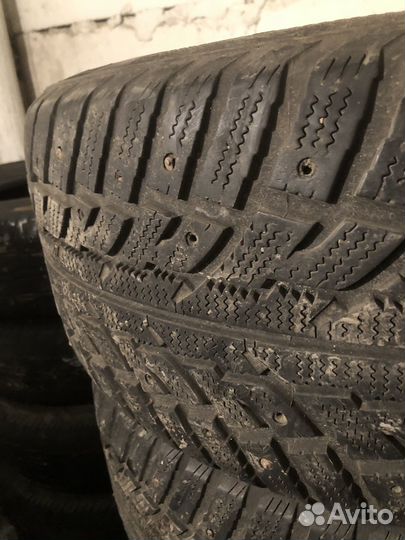 Kumho I'Zen Stud Snow KW11 265/60 R18