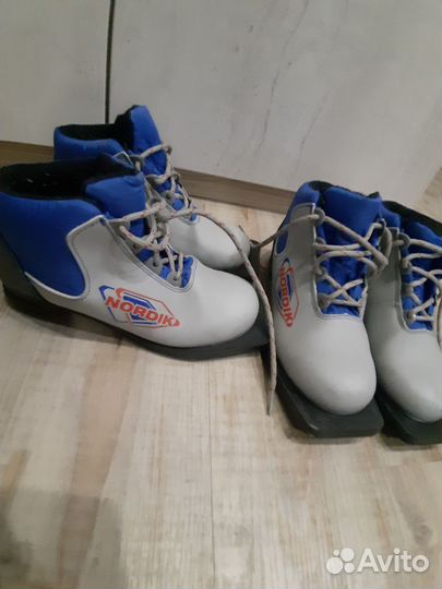 Лыжные ботинки классические 36 размер