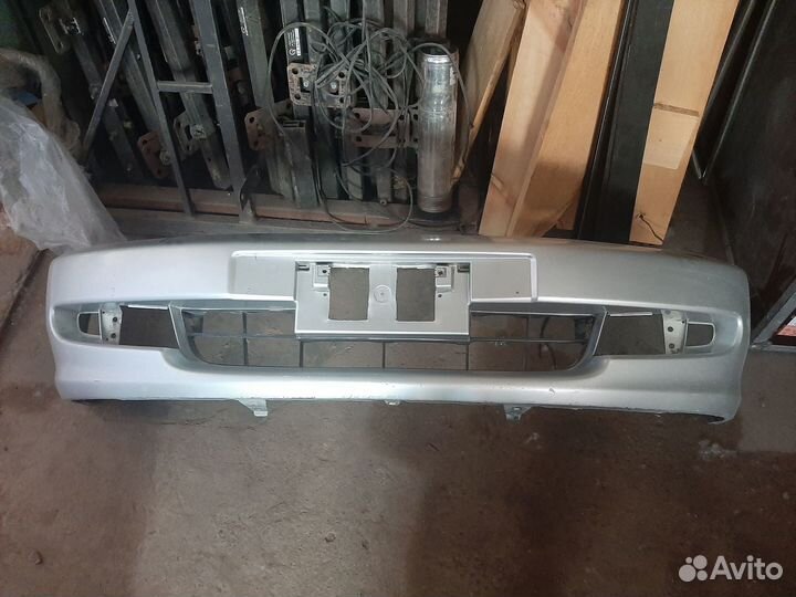 Бампер передний Toyota Ipsum sxm10-15