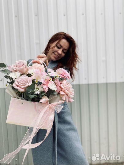 Цветы розы, хризантемы и букеты с доставкой