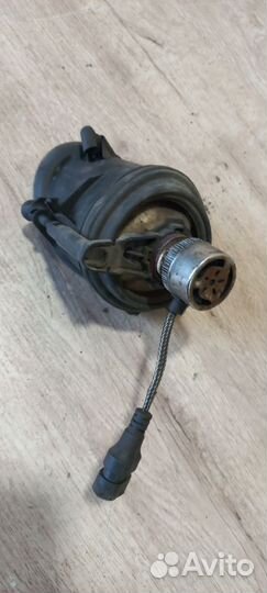 Фара противотуманная правая Volvo S40 XC70 S80 V50