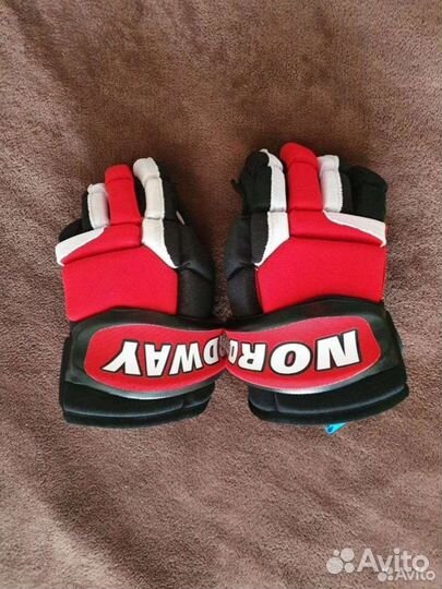 Новые оригинальные хоккейные Краги nordway r 10