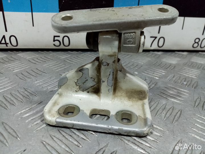 Б/У Петля двери задней правой верхняя W219#001