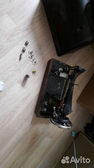 Швейная машинка зингер ручная