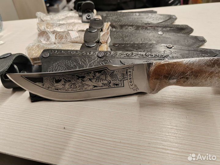 Нож охотничий Кизляр в кожаном чехле Сокол