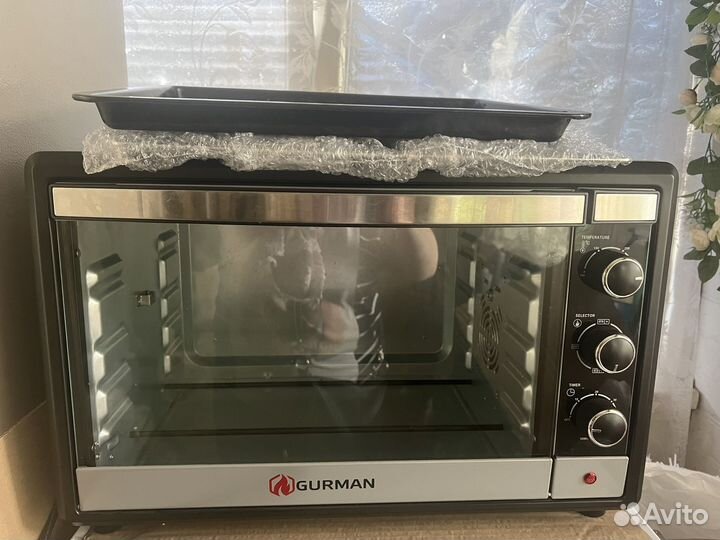 Электрическая мини печь с конвекцией и с грилем