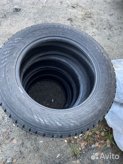 Nokian Tyres Hakkapeliitta 9 SUV 215/65 R17 19B