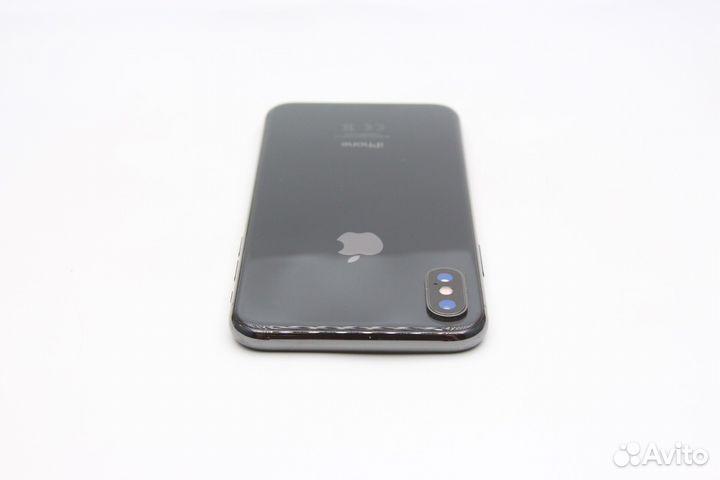 iPhone X, 64 ГБ