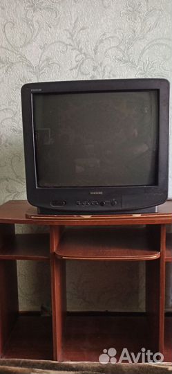 Телевизоры 3 шт