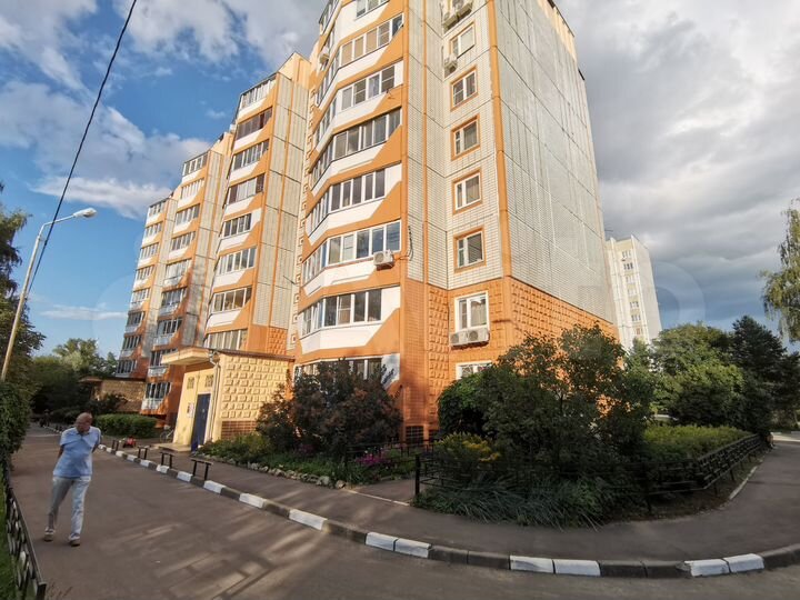 3-к. квартира, 93 м², 2/9 эт.