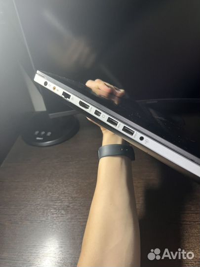 Ноутбук asus