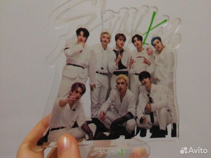 Статуэтка Streykids c подставкой