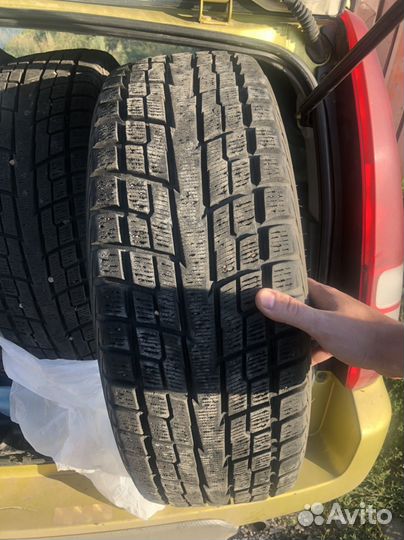 Yokohama A520 235/60 R17