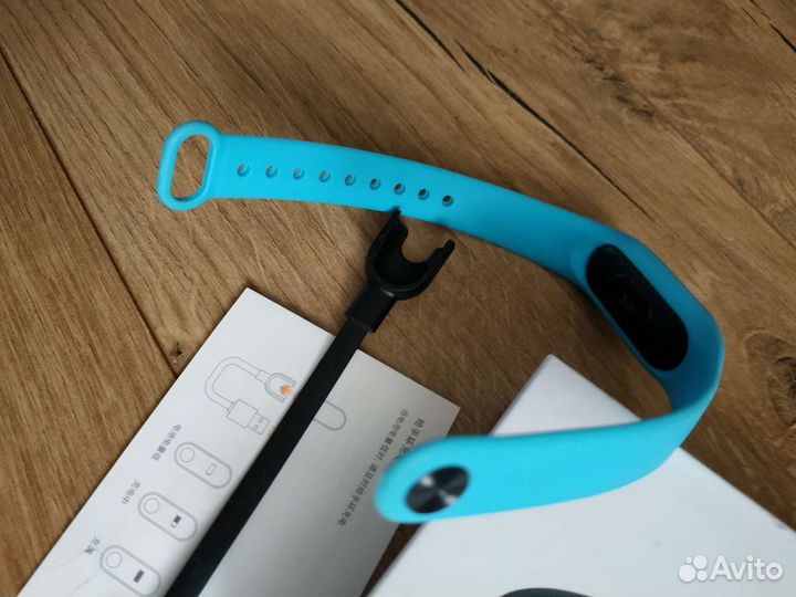 Часы-браслет MiBand 1