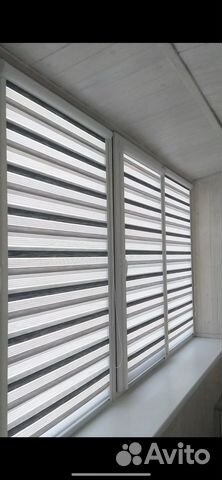 Рулонные шторы Зебра на балкон