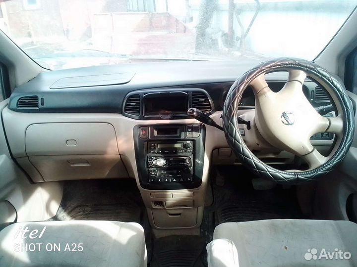 Nissan liberty в разбор