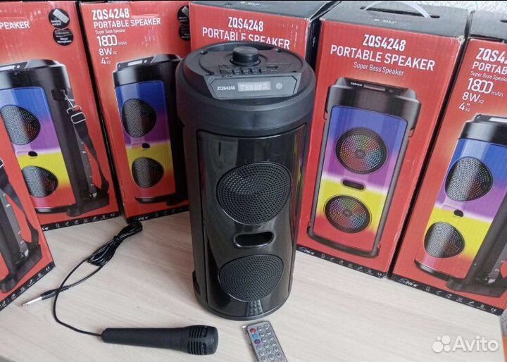 Большая колонка с микрофоом