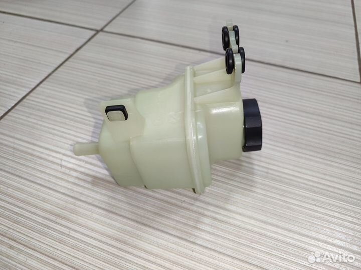 Бачок гур Chevrolet Cobalt Ravon R4 Aveo