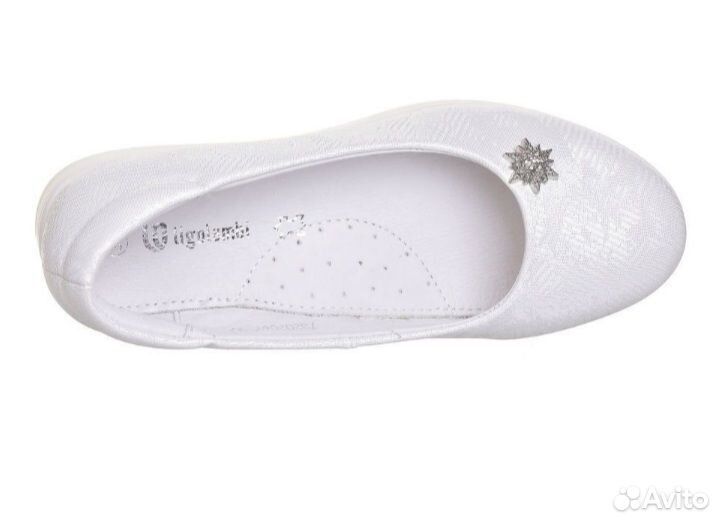 Продам туфли для девочки размер 36