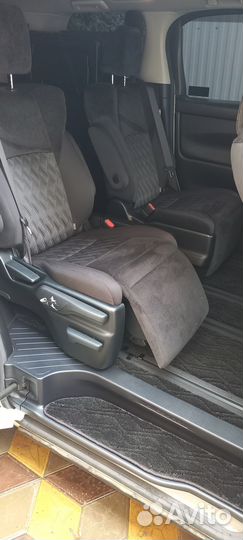 Toyota Alphard 2.5 CVT, 2019, 45 000 км