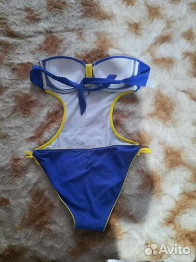 Купальники женские