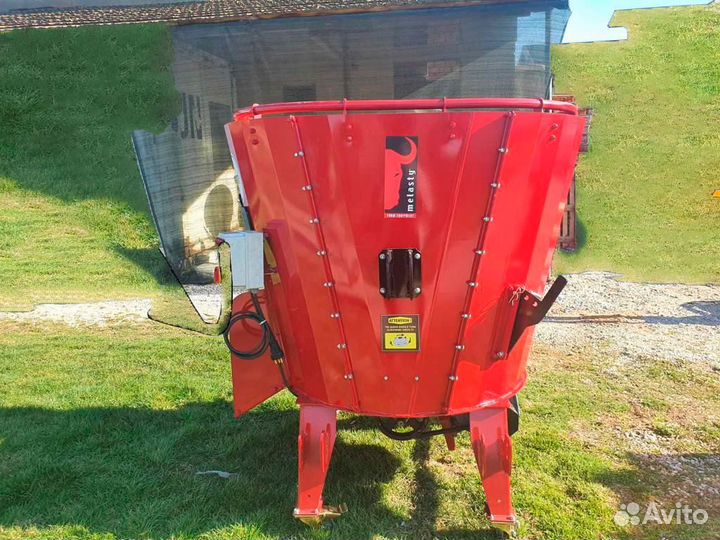 Смеситель кормораздатчик Melasty (1,5 m3)(Турция)