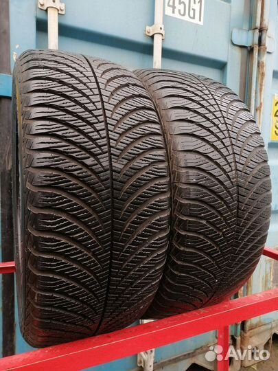 Goodyear Vector 4Seasons Gen-2 225/50 R17 98V