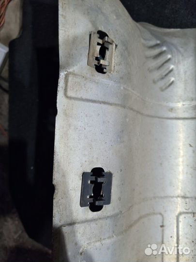 Термоэкран Nissan Juke F15 1.6 DDT 2011