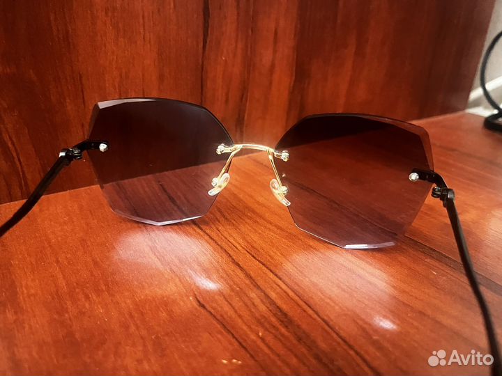 Солнцезащитные очки