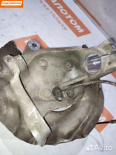 Кулак передний левый BMW 3 E90 2007 3121676444303