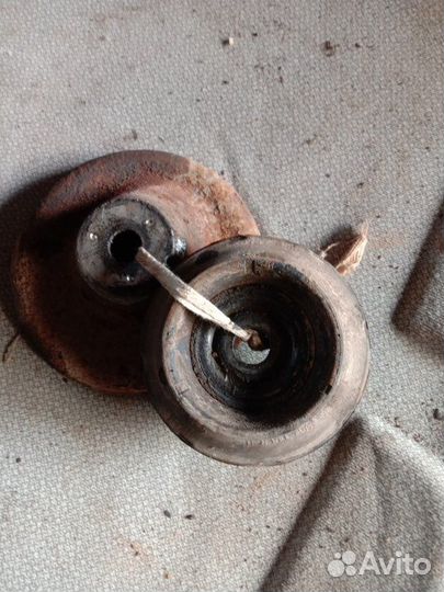 Опора амортизатора передняя Renault Sandero K7J710