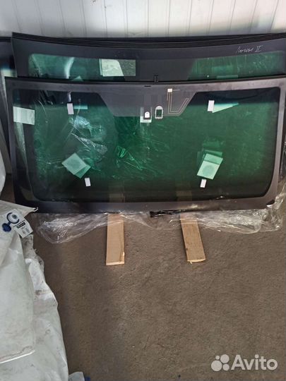 Лобовое стекло на Тойоту Прадо 150